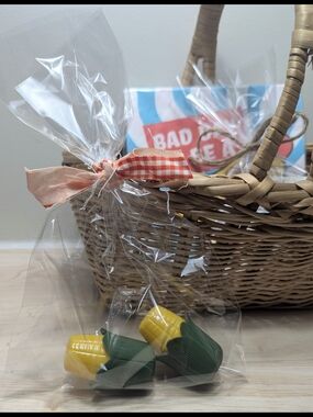 Vintage BBQ & Cookout Curated Gift Basket Set 🧺🌭